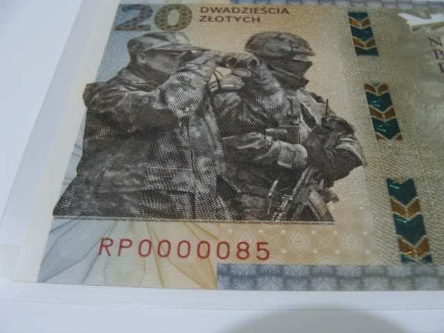 B. NISKI nr serii 20 zł / 2022 r. - Ochrona polskiej granicy wschodniej  - 0000085